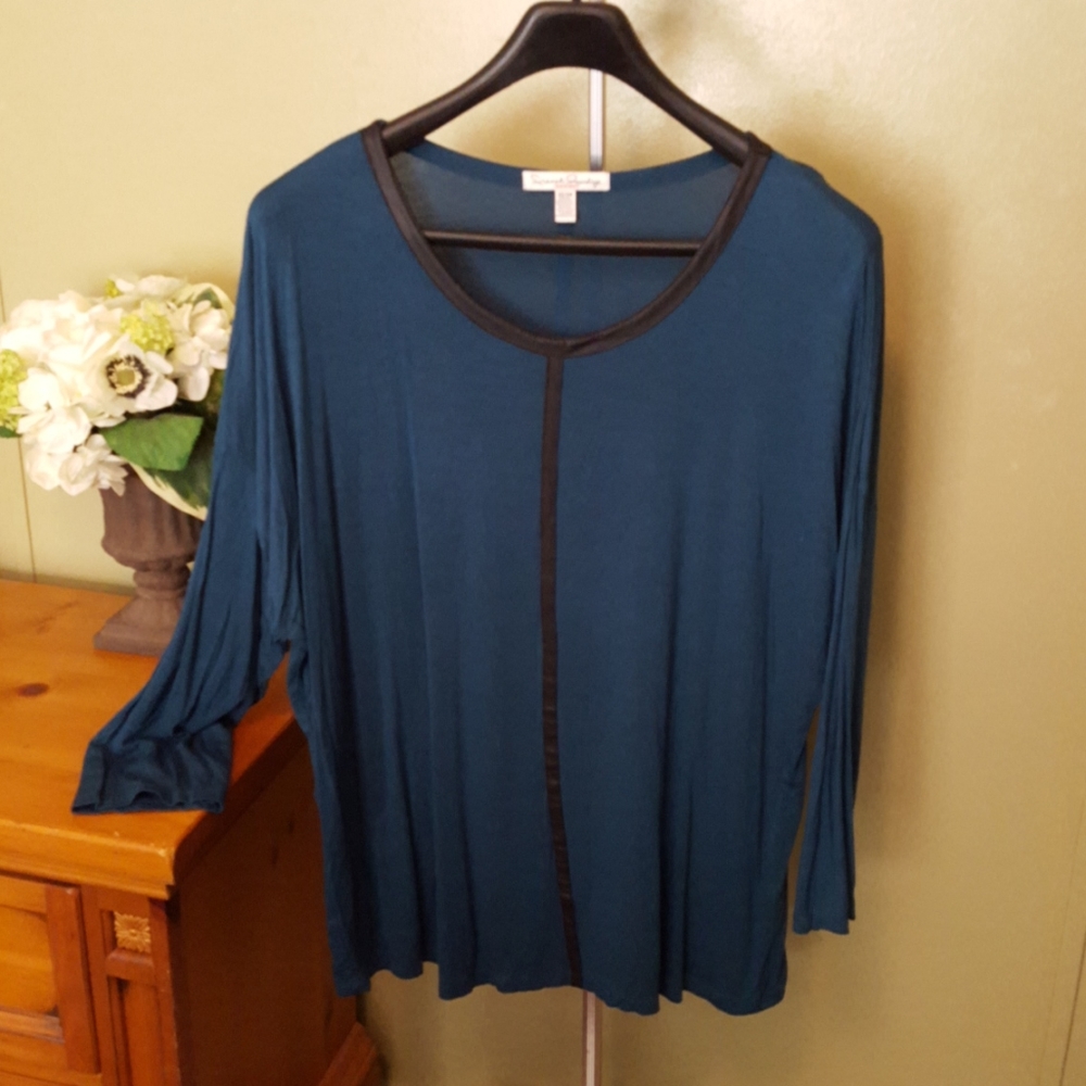 Teal leather trim top